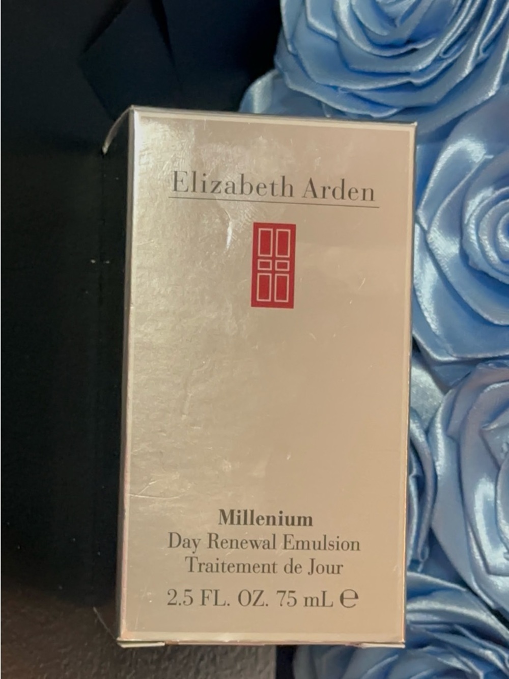 Elizabeth Arden Pearl Pink Box with Red Logo Accent